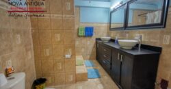 J135 – Casa en venta en Villas de Santiago.