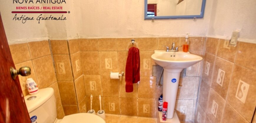 J135 – House for sale in Villas de Santiago.