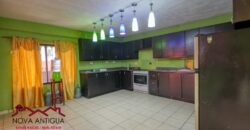 J135 – Casa en venta en Villas de Santiago.