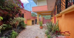J135 – House for sale in Villas de Santiago.