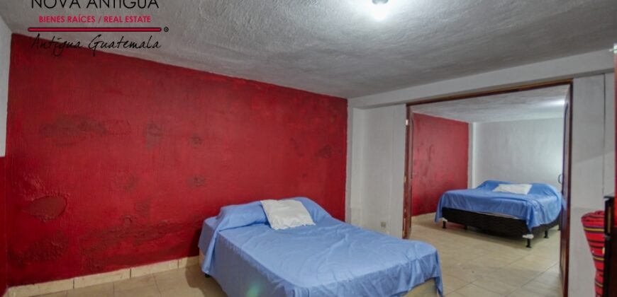 J135 – House for sale in Villas de Santiago.