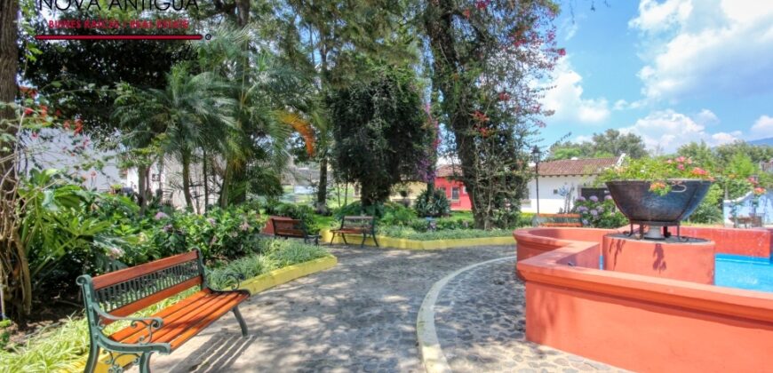 D71 – Casa de esquina en residencial en el area de Panorama