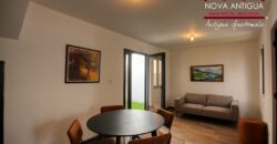 J137 – House in a residential area in Ciudad Vieja