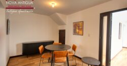 J137 – House in a residential area in Ciudad Vieja