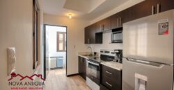 J137 – House in a residential area in Ciudad Vieja