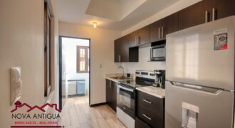 J137 – House in a residential area in Ciudad Vieja