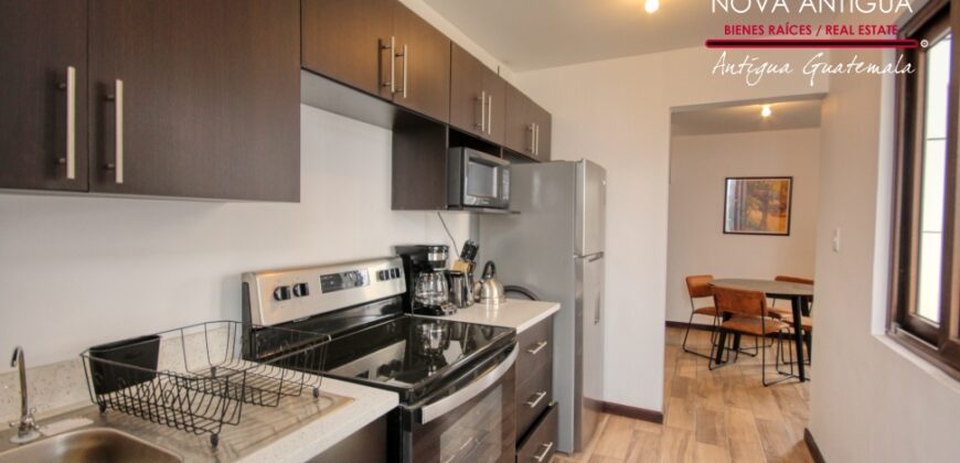 J137 – Casa en residencial en el area de Ciudad vieja