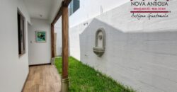 J137 – Casa en residencial en el area de Ciudad vieja