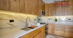 R32 – Beautiful house in residential Antigua Gardens