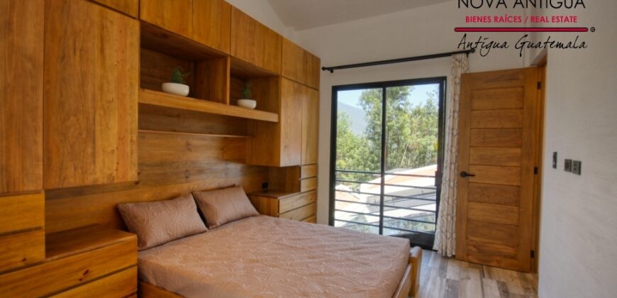 R32 – Beautiful house in residential Antigua Gardens