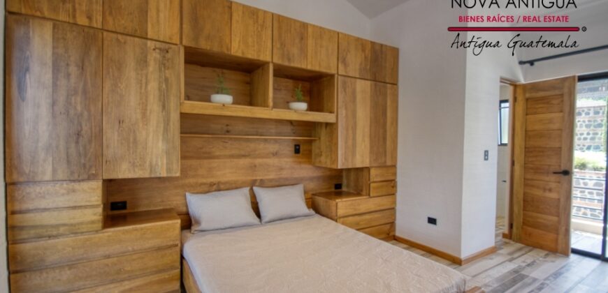 R32 – Beautiful house in residential Antigua Gardens