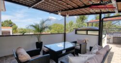R32 – Bonita casa en residencial Antigua Gardens