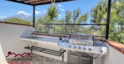 R32 – Beautiful house in residential Antigua Gardens