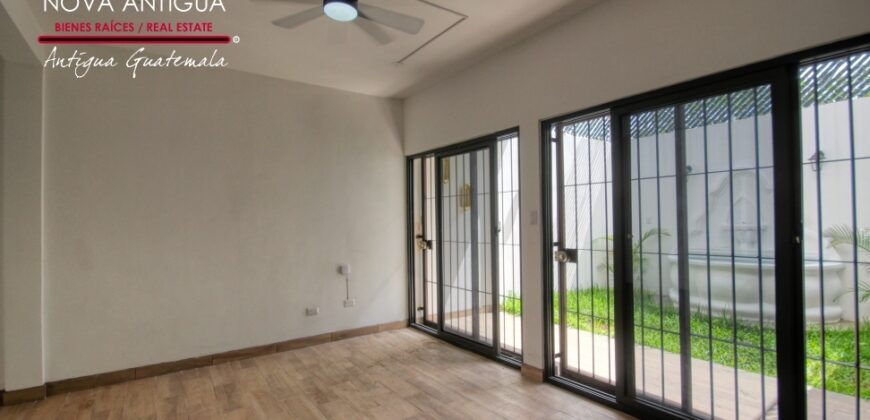 T108 – Unfurnished house in San Miguel Buena Vista residential area