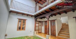 T49 – Casa en construccion dentro de condominio