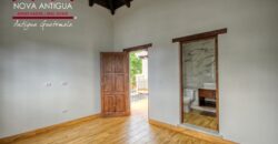 T49 – Casa en construccion dentro de condominio