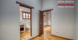 T49 – Casa en construccion dentro de condominio