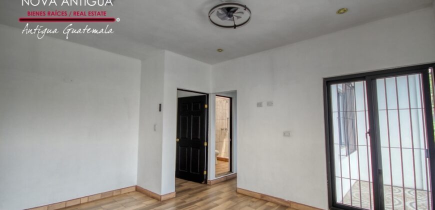 T108- Casa sin muebles en residencial San Miguel Buena Vista