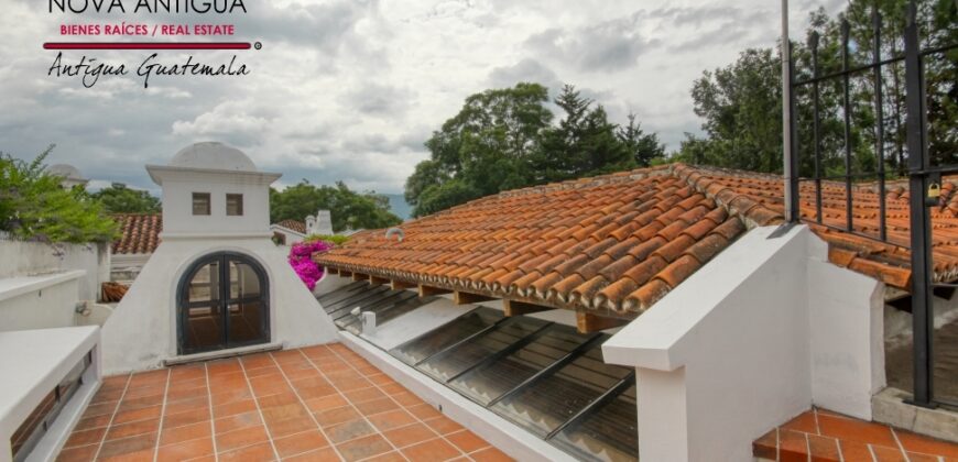 A4236 – Apartamento en residencial Jacarandas