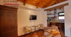 A4236 – Apartamento en residencial Jacarandas