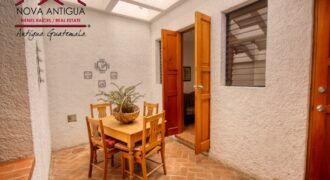A4236 – Apartamento en residencial Jacarandas