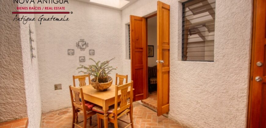 A4236 – Apartamento en residencial Jacarandas