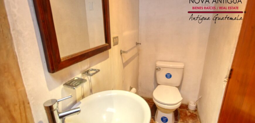 A4236 – Apartment in residential Jacarandas