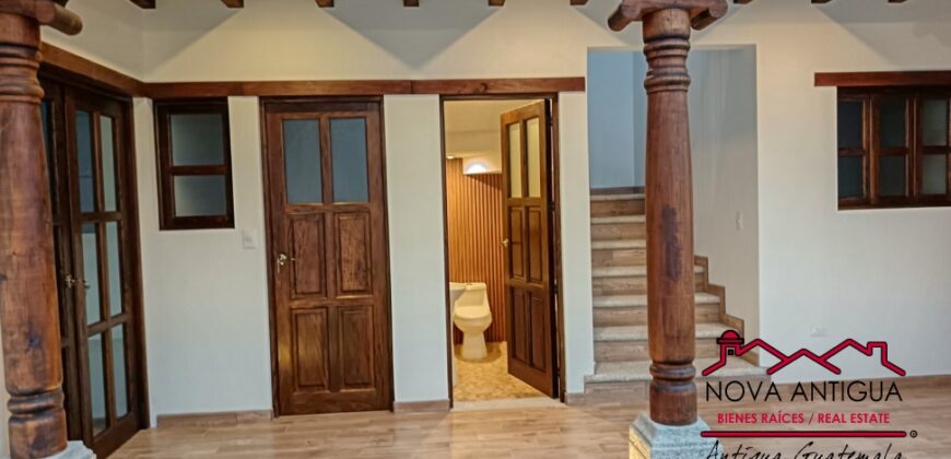 T49 – Casa en construccion dentro de condominio