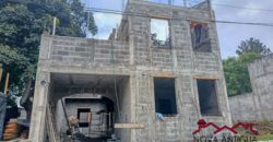 T49 – Casa en construccion dentro de condominio