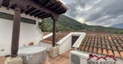 B149 – Casa en venta en residencial en el sector del Calvario