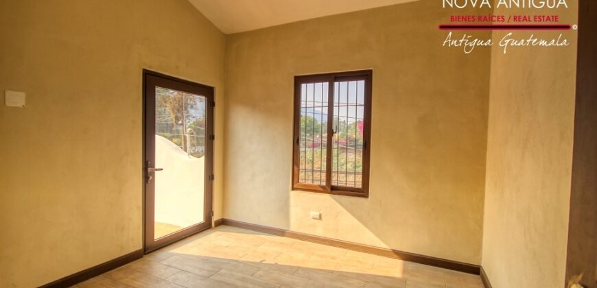 D72 – Casa en remodelacion en el area de Panorama