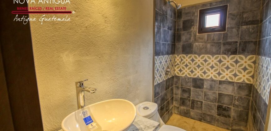 D72 – Casa en remodelacion en el area de Panorama