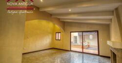 D72 – Casa en remodelacion en el area de Panorama