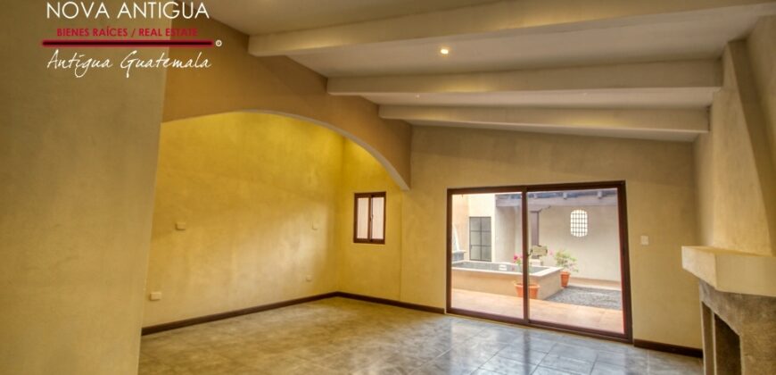D72 – Casa en remodelacion en el area de Panorama