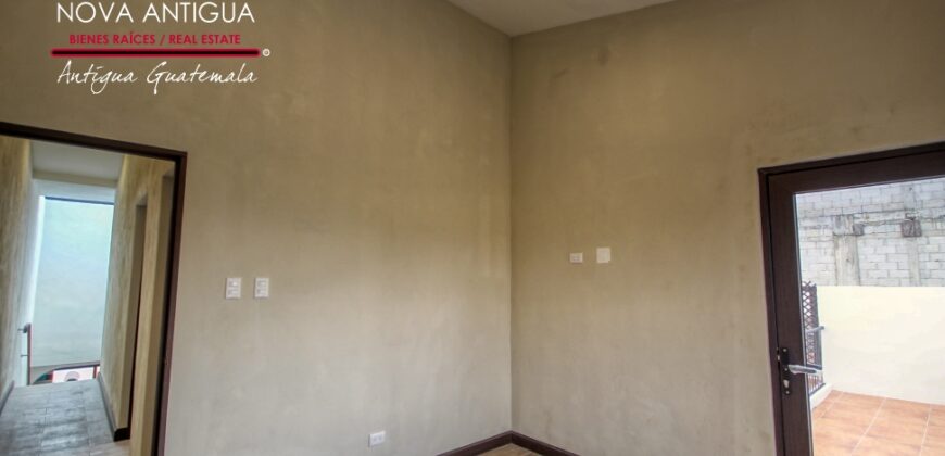 D72 – House Under Renovation in the Panorama Area