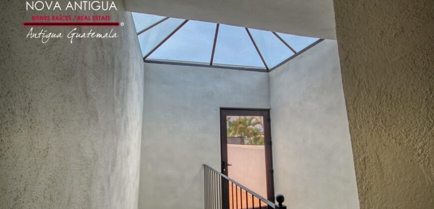 D72 – Casa en remodelacion en el area de Panorama