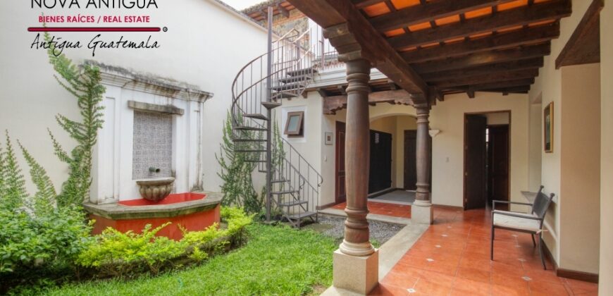 J138 – Bonita casa en renta en Cortijo las Flores