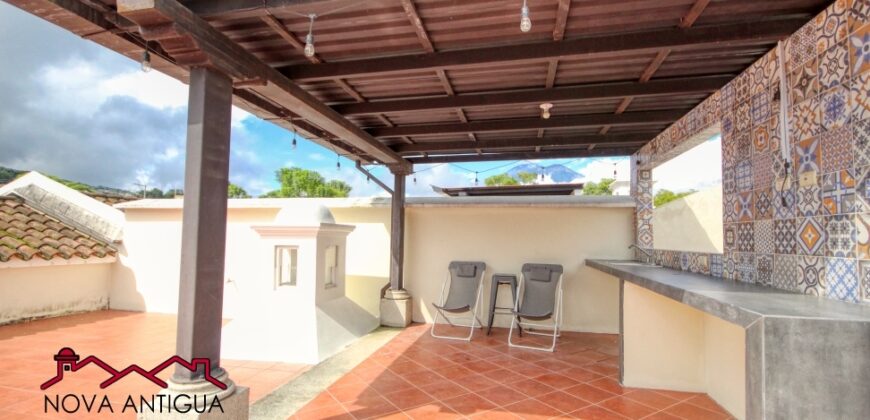 J138 – Bonita casa en renta en Cortijo las Flores