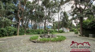A4238 – Terreno en Venta en el casco de Antigua Guatemala