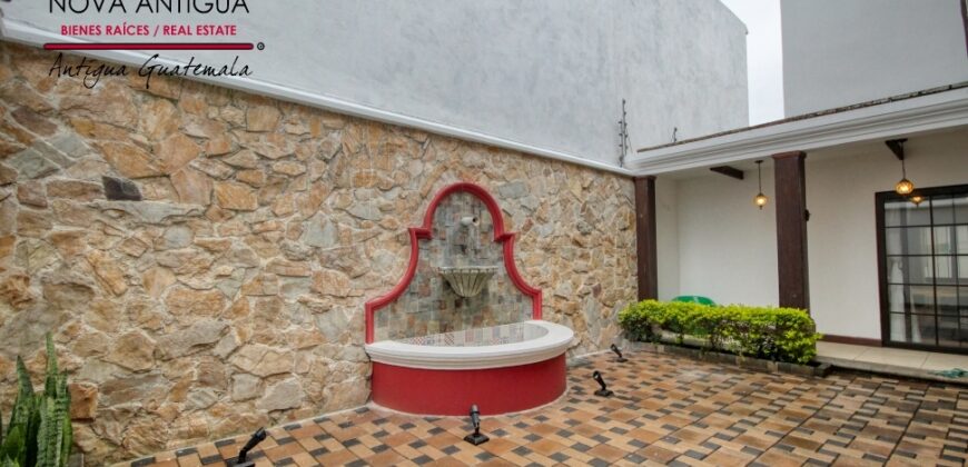 T109 – Acogedora casa en residencial Hacienda del Comendador