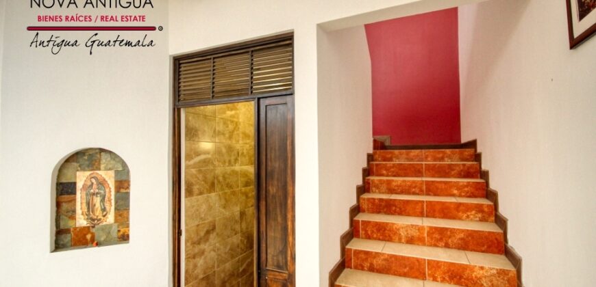 T109 – Acogedora casa en residencial Hacienda del Comendador