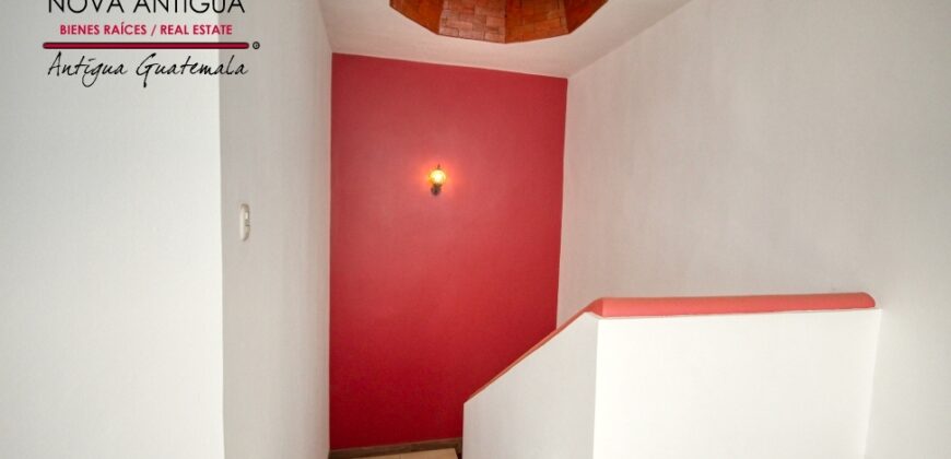 T109 – Cozy house in the Hacienda del Comendador residential area