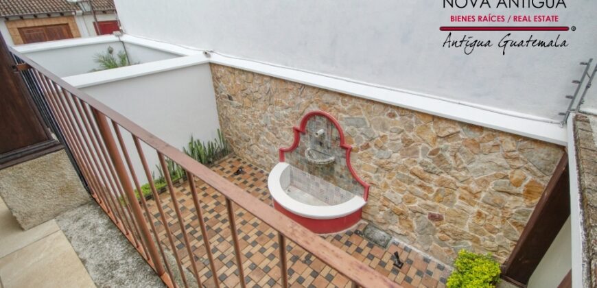 T109 – Cozy house in the Hacienda del Comendador residential area