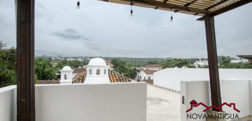 T109 – Acogedora casa en residencial Hacienda del Comendador