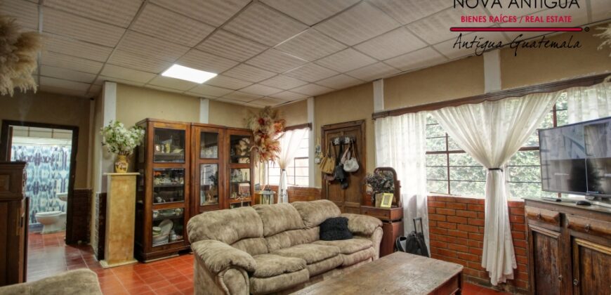 F364 – House in the area of Las Victorias, Jocotenango