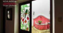 A4239 – Acogedor Loft en renta en el Centro de Antigua