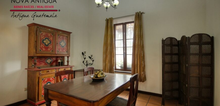 A4239 – Cozy Loft for Rent in Downtown Antigua