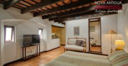 A4239 – Cozy Loft for Rent in Downtown Antigua