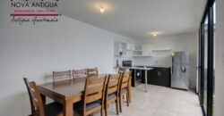 J139 – Casa amueblada de dos niveles en renta en el area de Ciudad Vieja