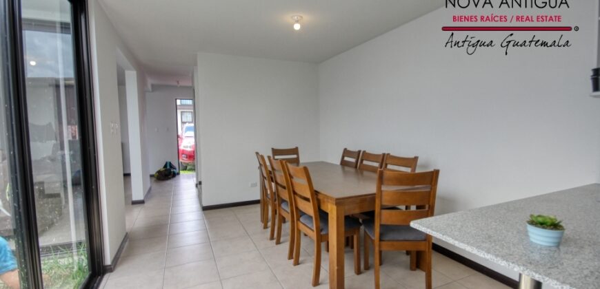 J139-Furnished two-story house for rent